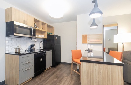New Bern Hotel | Candlewood Suites New Bern by IHG