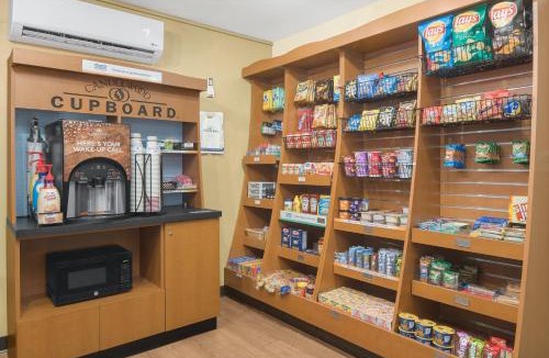 Crabtree Hotel | Candlewood Suites Raleigh Crabtree by IHG