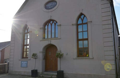 Edern House | Capel Tabernacl