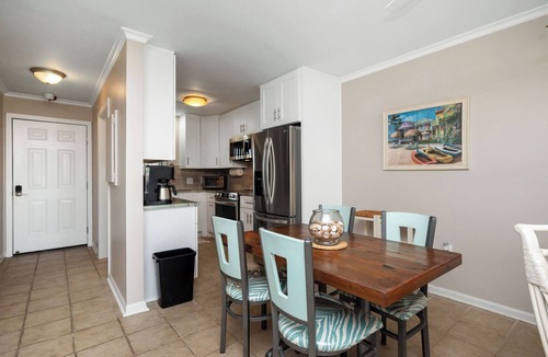 Caswell Beach Condo | Captains Choice: Oceanfront Condo with Covered Balcony and Community Pool