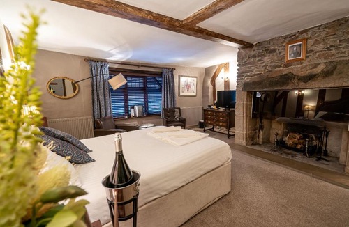 Loughborough House | Caravelli