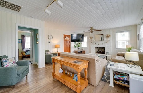 North Carolina Coast House | Carolina Beach Home with Private Deck Walk to Shore