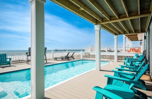 Yaupon Beach House | Carolina Dreamin' by Oak Island Accommodations