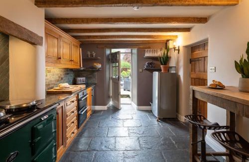 Settle House | Carrholme Cottage