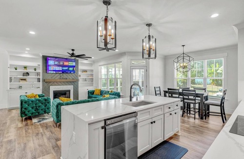 McCain House | Cary Comfort: Cozy & Convenient Stayn