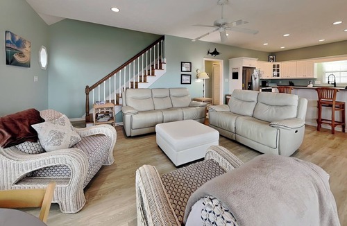 Topsail Beach House | Casa Capri | Ocean to Sound Views + Walk to Beach!