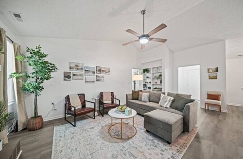 Fayetteville House | Casa Verde: Games + Peace + Joy + Fire Pitn