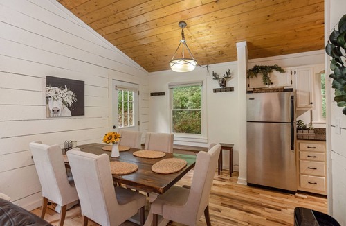 Cashiers House | Cashiers Cabin*Kid Retreat+Slide*Waterfalls