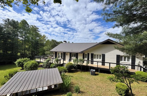 Cashiers House | Cashiers downtown getaway