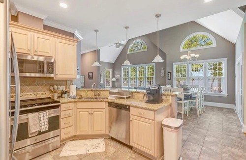 Macon House | Castaways | Spectacular Views | Boat Ramp | Pet-Friendly (Fee)