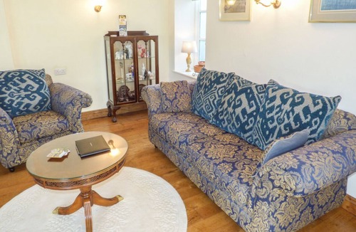 Cullompton Cottage | Castle Hill Farm