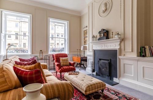 Upper Town Apartment | Catharine Place - Elegant Central 1-Bed Gem with Private Garden