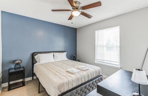 Westover Apartment | Cb 965-301 Modern Fayetteville Charm