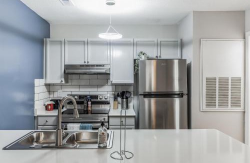 Westover Apartment | Cb 965-301 Modern Fayetteville Charm
