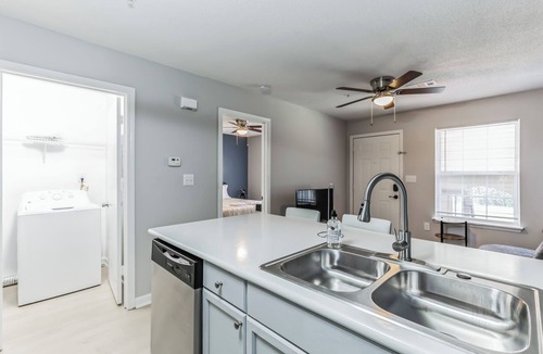Westover Apartment | CB 965-301 Modern Fayetteville Charm