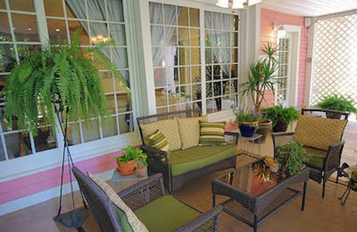 Kenilworth Bed & Breakfast | Cedar Crest Inn