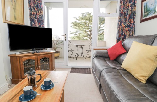 Llanbedr-dyffryn-clwyd Cottage | Cedar Gardens