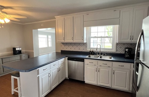 Richlands House | CEDARSTONE RANCH 3-bedroom house with Golf Cart. Ride and enjoy Country Living.