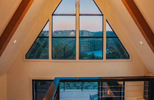 Smithville House | Center Hill Lake A-Frame - Lake View & Hot Tub