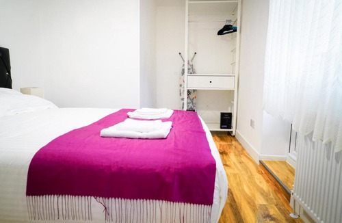 Noel Park Apartment | Centra Studios