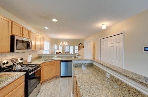Greensboro House | Central and Spacious Townhome in Greensboro!