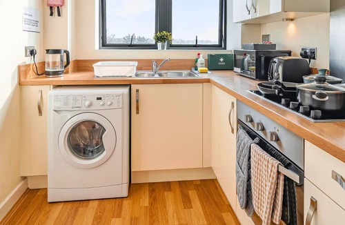 Basingstoke Apartment | Central Basingstoke| Festival Place| Near Train