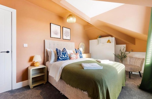 Hartlepool House | Central Hartlepool 2BR Retreat Sleeps 3 by Stay With Us