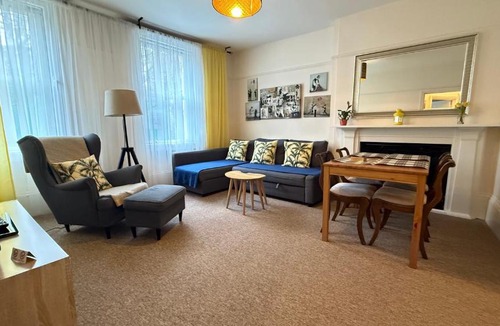 Bristol Old City Apartment | Central Located One Bedroom Apt