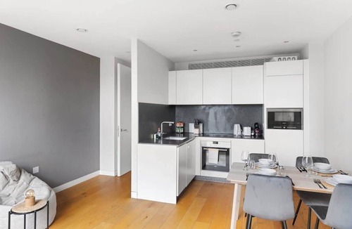 South Bank Apartment | Central London 2 bedroom Flat with View