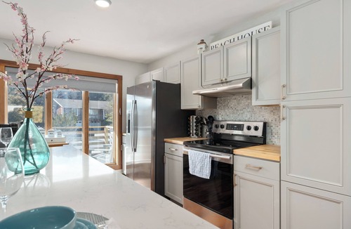 Sea Scape House | Central OBX - Pool, Beach, Mini Golf, 2 Suites, Patio, Relax in the Outer Banks