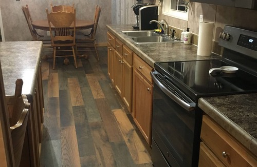 Qualla House | Centrally located between Bryson City, Sylva and Cherokee.5 mins to the Casino.