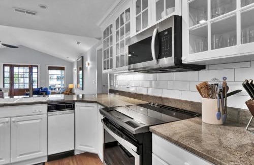 South End House | Chairman of the Boards by Sea Scape Properties