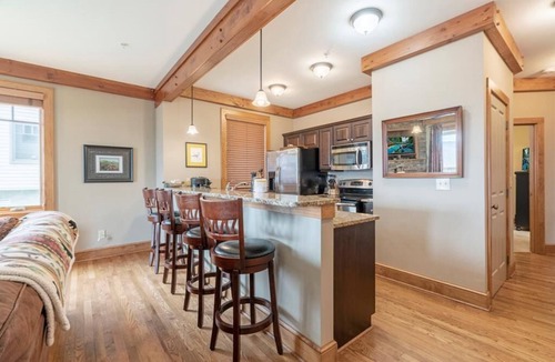 Boone Condo | Chalakee Lodge CC-4: Gated Resort, Indoor/Outdoor Pools and Hot Tub, Resort Hot Tub, Fitness, Gas.