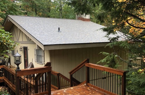 Beech Mountain Ski Chalet | Chalet - 2 king bed, 2ba, Ski, Golf, Tennis, Hike, Mountain Bike, Fish.