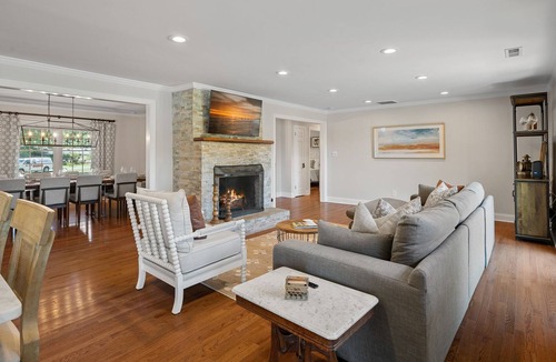 Cornelius House | Changes in Latitude by SoCharm | Tranquil Shores