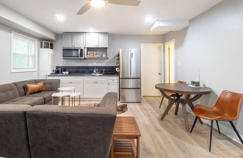 Chapel Hill House | Chapel Hill Nature Retreat with Room for the Entire Family