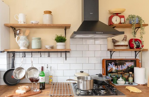 Stanley Apartment | Characterful Terrace Retreat in County Durham - Sleeps 6