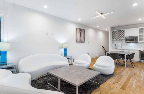 North Charlotte House | Charlotte's Modern Luxe Home - Your Stylish Haven