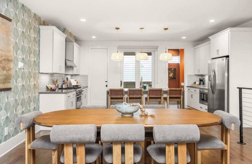 Eighth Avenue House | CHARM! Near Broadway in Walkable 8th Ave S!