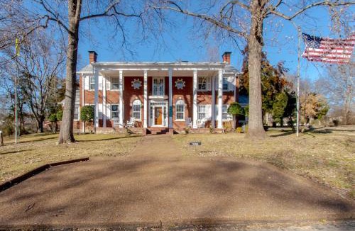 Donelson Hills Villa | Charmed Manor-5 mi to DT, Opry & Airport, Beautiful Antique Estate, Sleeps 12