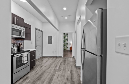 Washington Condo | Charming 1-bedroom condo in idyllic Washington~Walk to Waterfront!