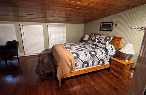 Lexington Other | Charming 1-bedroom farm guesthouse in Lexington with WiFi and AC