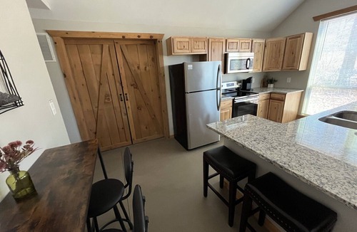 Winston - Salem Cabin | Charming 2-bedroom cabin with WiFi in brilliant Winston-Salem