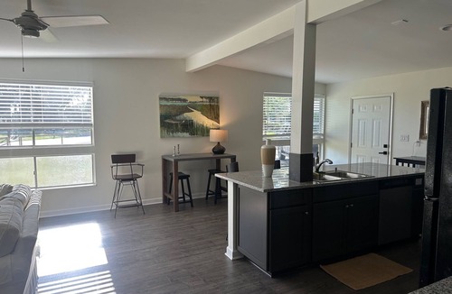 Shell Point House | Charming 2-bedroom house with Broad River view!