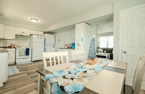 East Ocean View Boat Rental | Charming 2 Bedroom house with WiFi & Parking in Norfolk - Close to beach