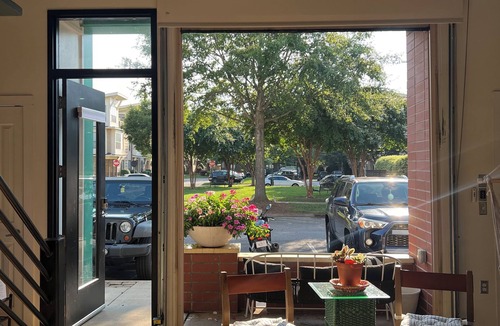 North Charlotte House | Charming 2-bedroom townhome walkable to Noda arts district