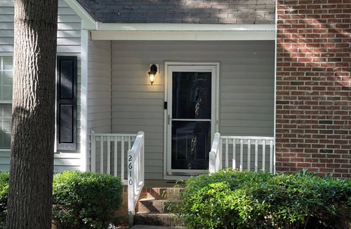 Southwest Raleigh House | Charming 2-bedroom townhome in wonderful Raleigh with WiFi, AC