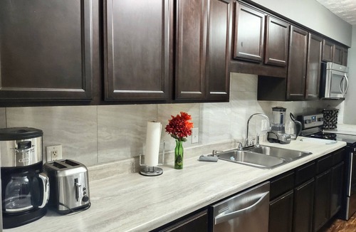 Southwest Raleigh Condo | Charming 3 bdr. Condo in Central Raleigh