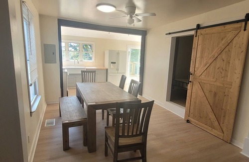 Kings Mountain House | Charming 3-bedroom house with WiFi and AC in Kings Mountain!