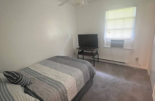South View House | Charming 3-bedroom house with AC and WiFi in Pleasant Hope Mills.